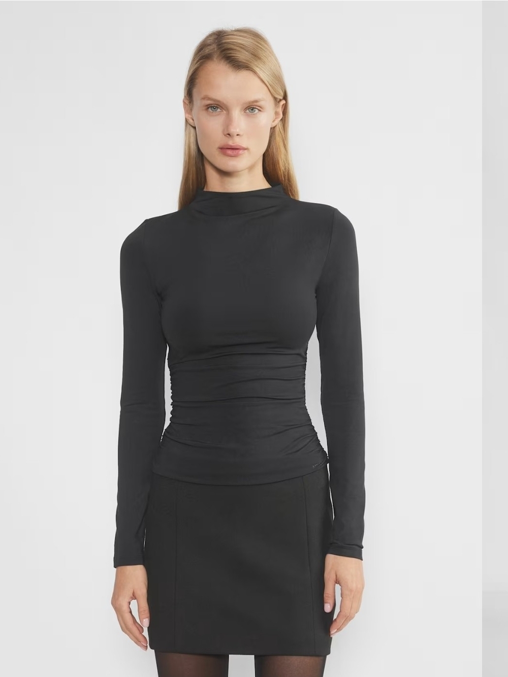 Aritzia Contour Ruched Mockneck Longsleeve Small